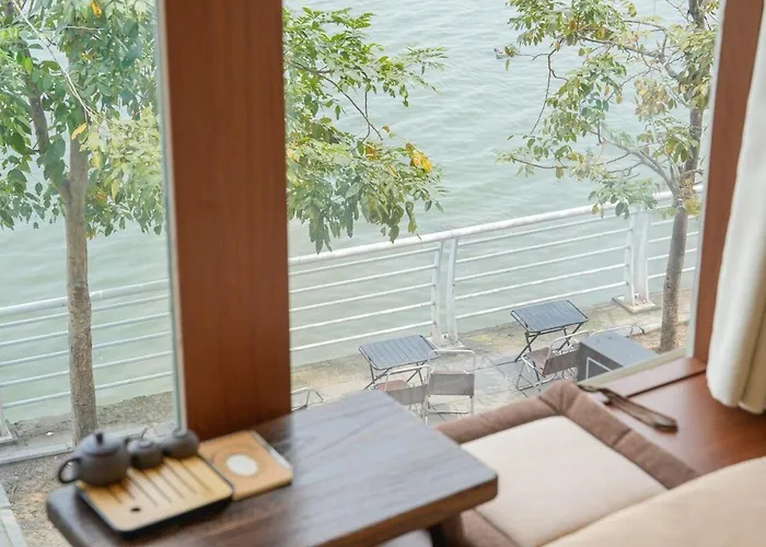 Lam Ko Nghich West Lake Panoramic Apartment